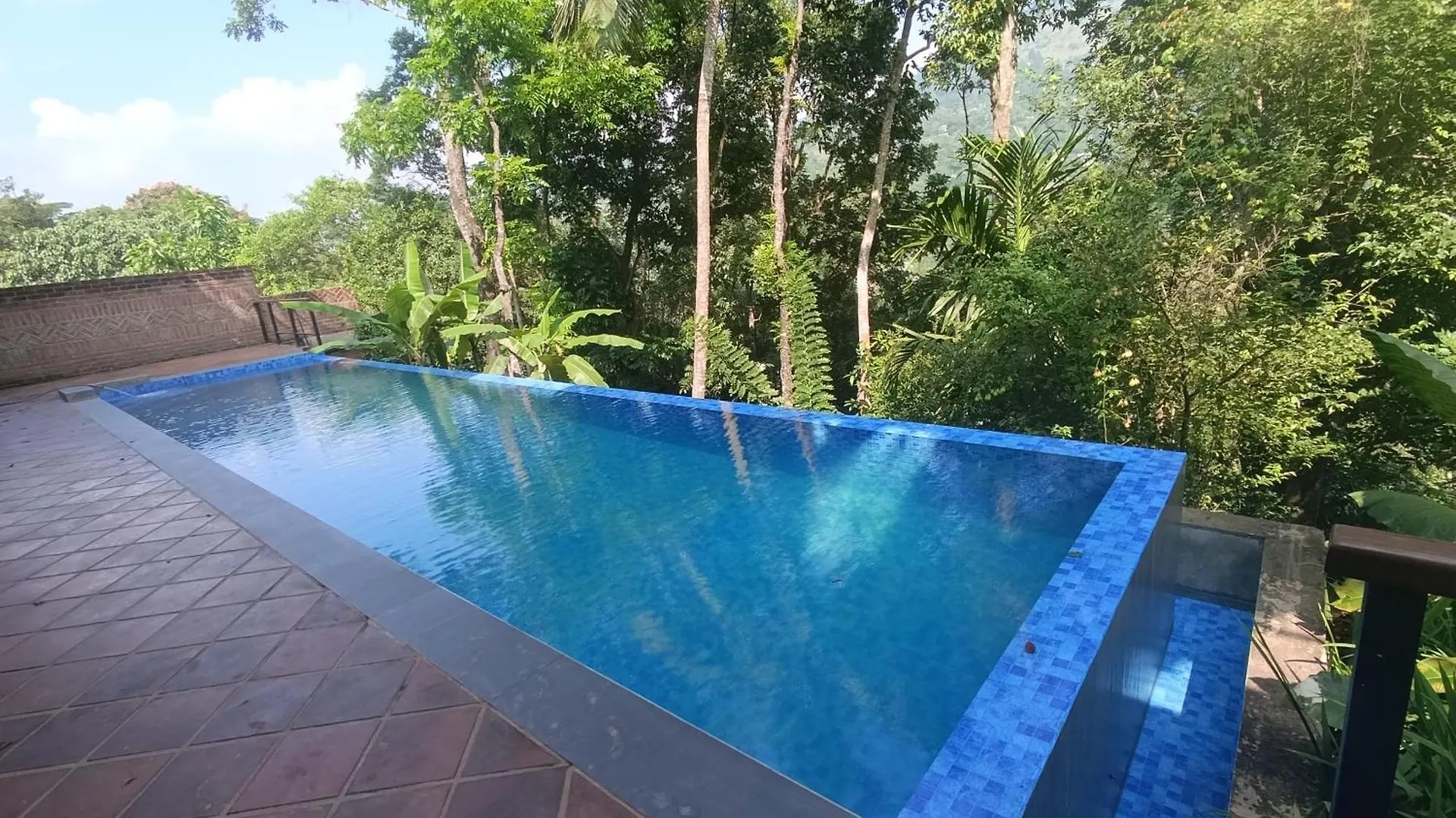 Kandy Bird Villas Hotel
